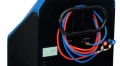 Poręczny uchwyt na węże w półautomatycznej stacji klimatyzacji AC500 BLUE